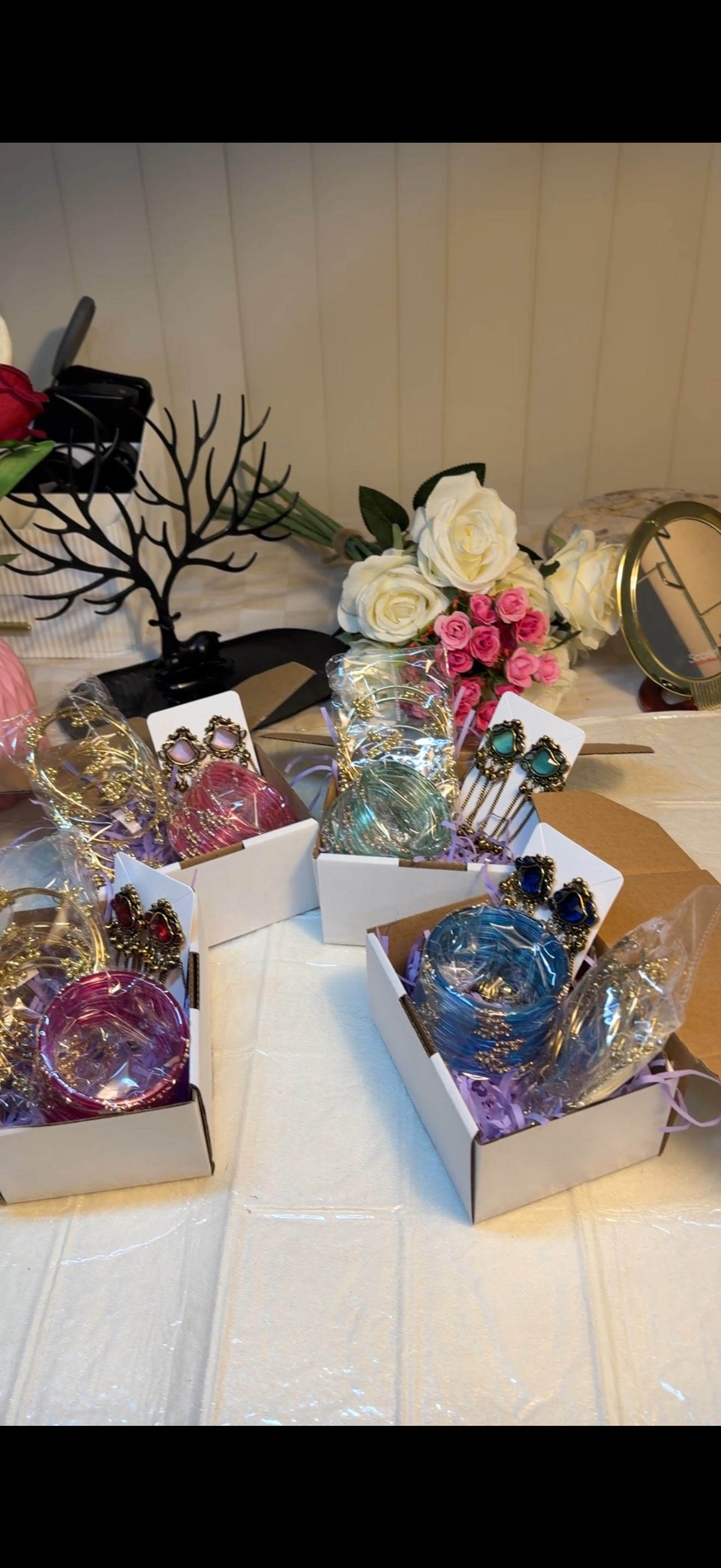 Chhail Mini Gift Hamper