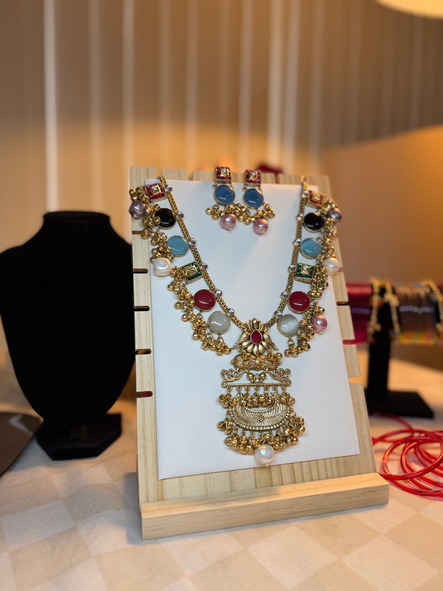 Handcrafted Monalisa Statement Necklace Set
